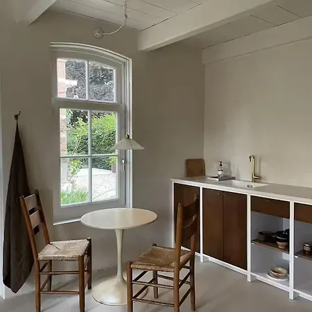 Maison 1882 Bed and Breakfast